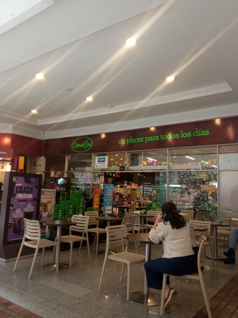 Supermarket Carulla, Bogota, photo