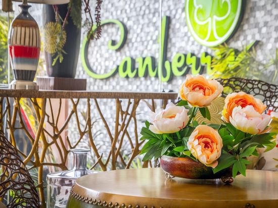 Фото Canberry Hotel