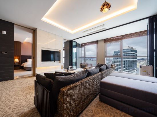 Фото Hotel Adela