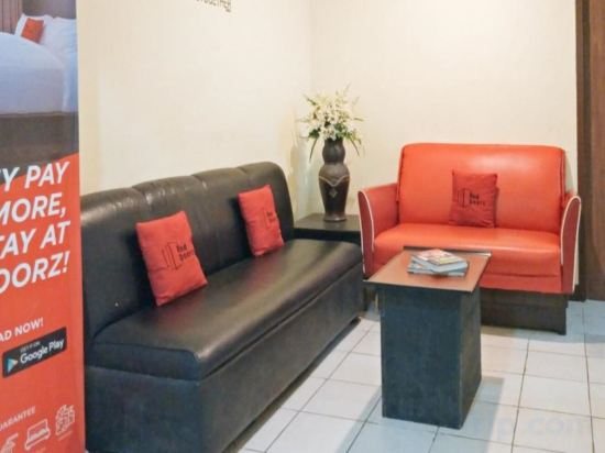 Фото RedDoorz near Baclay Drive Super Metro