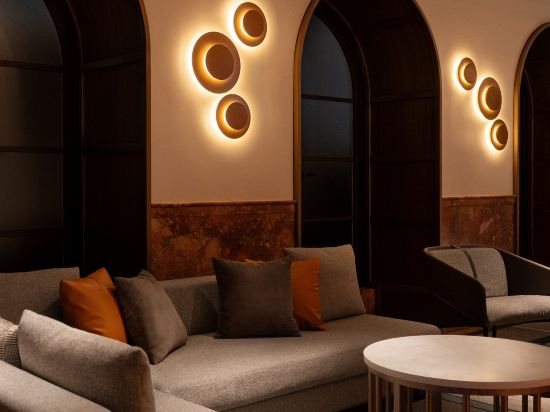 Фото Namba Oriental Hotel