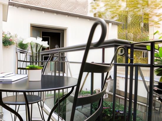 Фото Hôtel des Grands Hommes