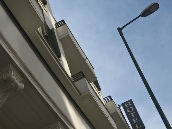 Фото Chic Athens Hotel