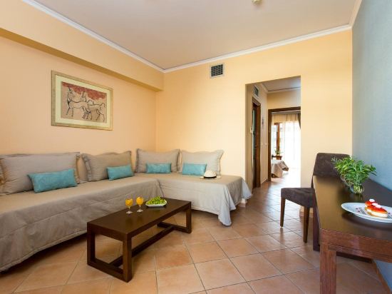 Фото Theartemis Palace Hotel