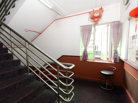 Фото Meriton Hotel