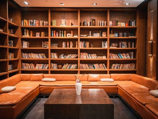 Фото Bay Breeze Hotel