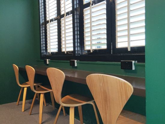 Фото Wink @ Mosque Street