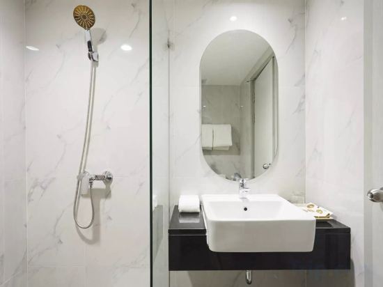 Фото Отель 56 Surawong Hotel Bangkok