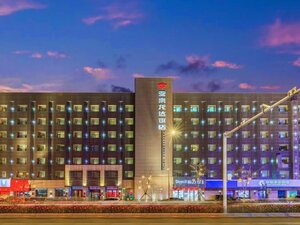 Yatai Longda Hotel (No. 1881 Jilin Road), hotel