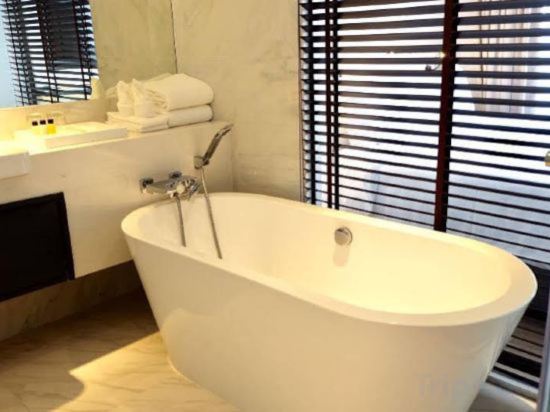 Фото Citrus Grande Hotel Pattaya by Compass Hospitality