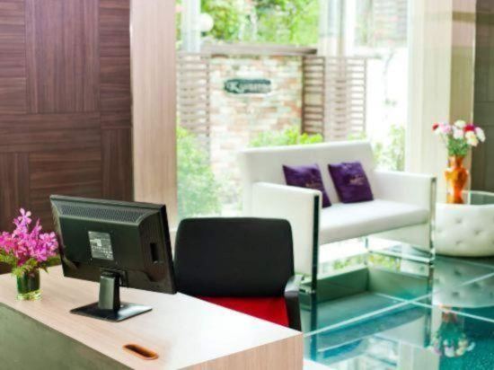 Фото Kingston Suites Bangkok