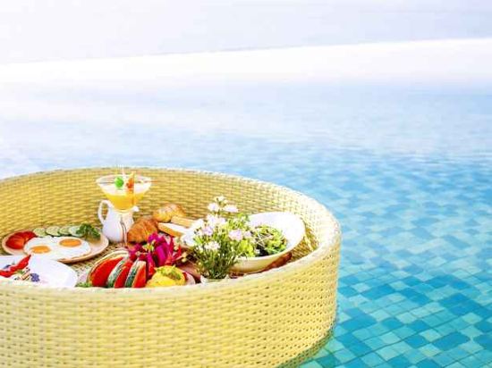 Фото Maximilan Beach Hotel