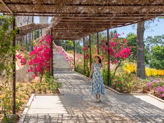 Фото Beyond Skywalk Nangshi