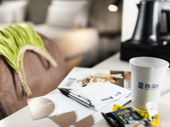 Фото Three Corners Downtown Hotel