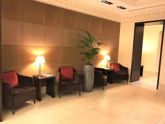 Фото Park City Grand Plaza Kensington