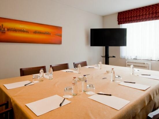 Фото Gresham Belson Hotel