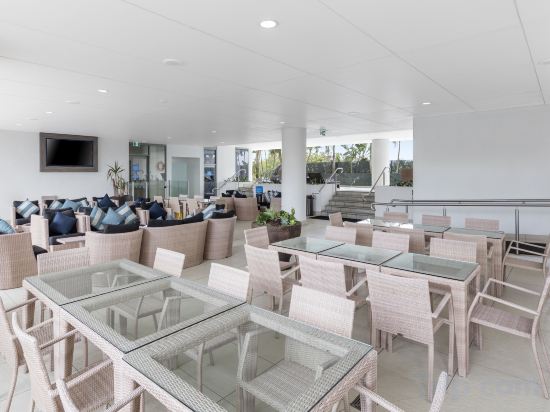 Фото Wyndham Hotel Surfers Paradise