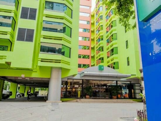 Hotel The Seasons Bangkok Huamark, Bangkok, photo