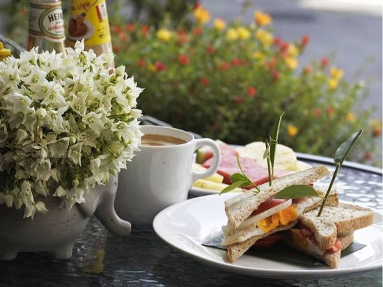 Фото Baansuanprannok Hotel