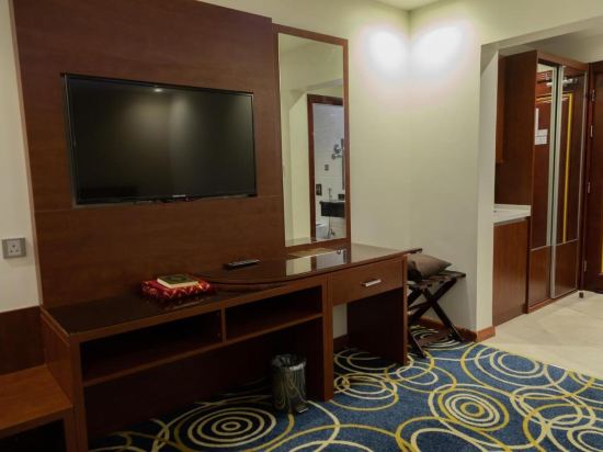 Фото Carawan Hotel Jeddah