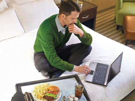 Фото Hilton Garden Inn New Delhi/Saket