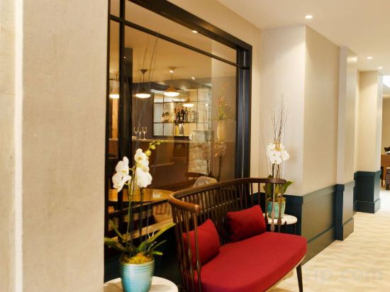 Фото Hôtel Les Matins de Paris & SPA