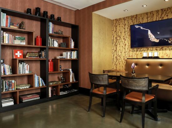 Фото Eastwest Hotel