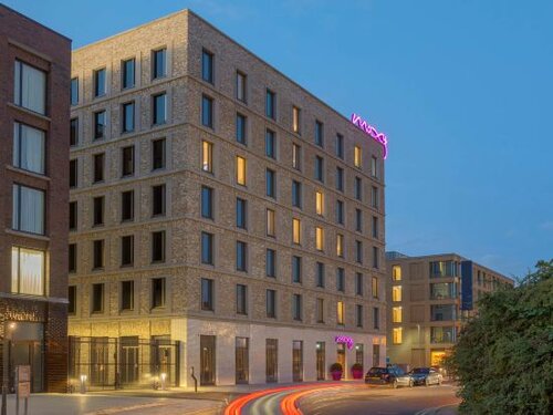 Moxy London Excel