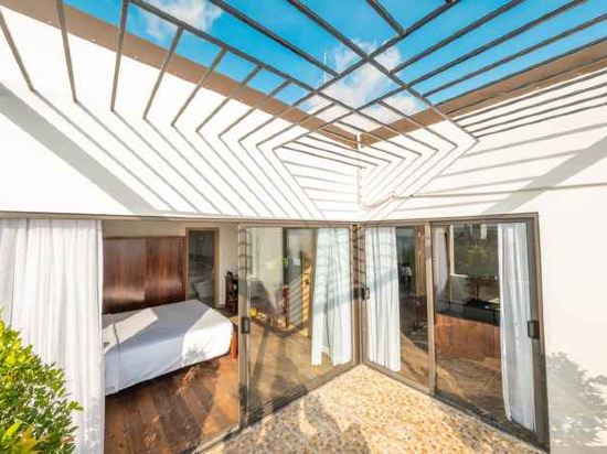 Фото Gaia Hotel Phu Quoc