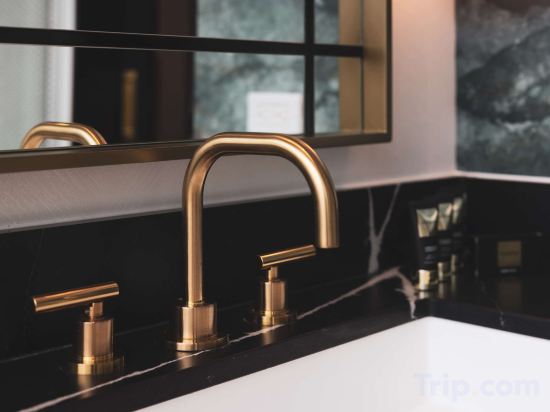 Фото The Godfrey Hotel Hollywood