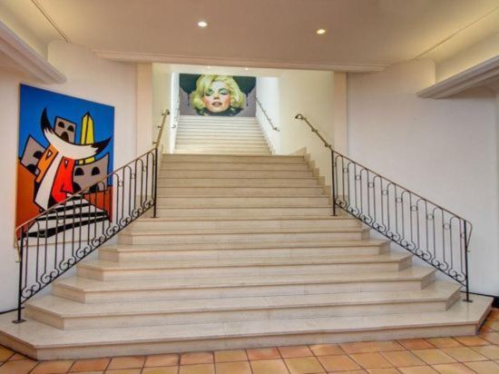 Фото Hôtel Arles Plaza