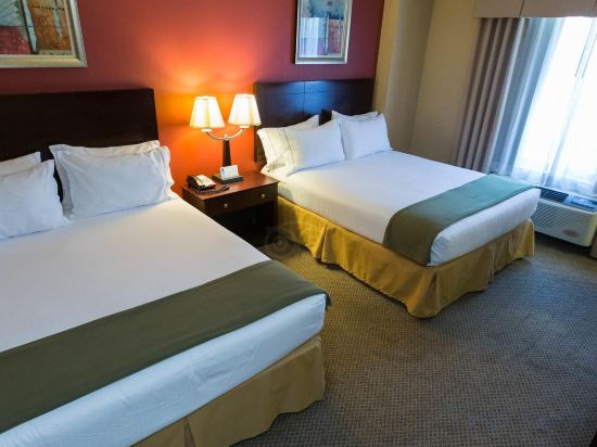 Фото Holiday Inn Express Hotel & Suites Hollywood Walk of Fame, an IHG Hotel