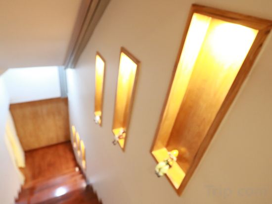 Фото Mariya Lady Hostel At Suvarnabhumi Airport - Female Only