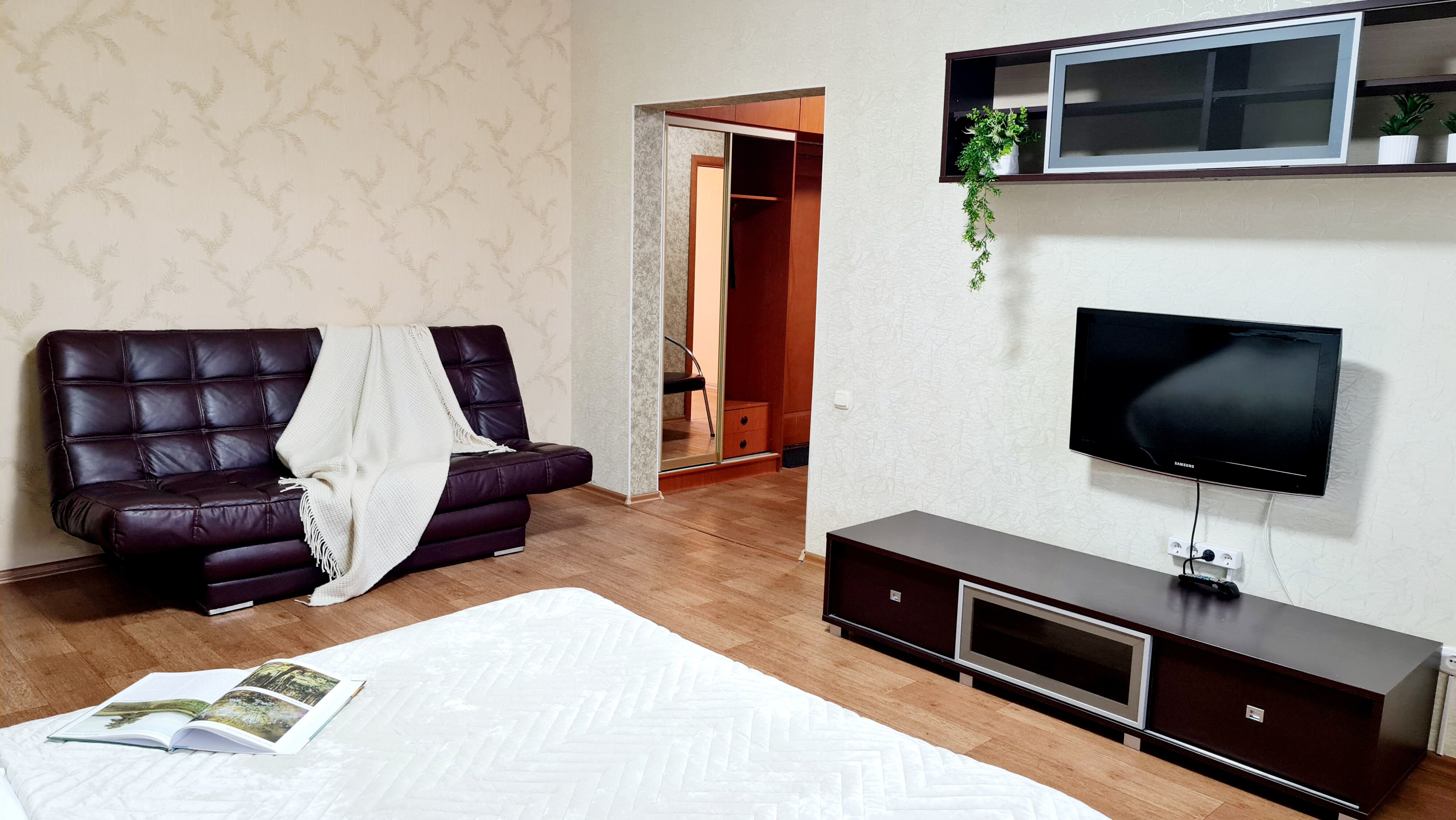 Фото Много квартир 73 на улице Орлова 27а