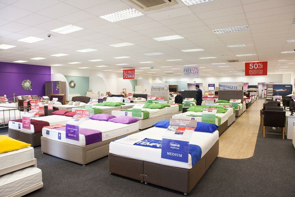 Furniture store Dreams Middlebrook, England, photo