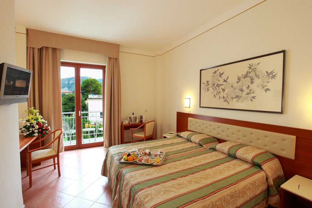 Каравелла гоа отель