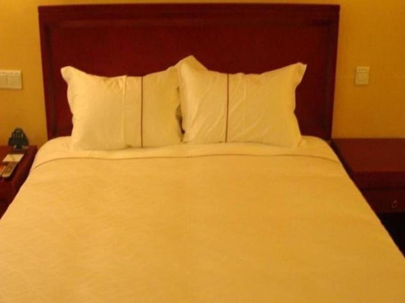 Фото GreenTree Inn Taizhou East Meilan Road University Town Hotel