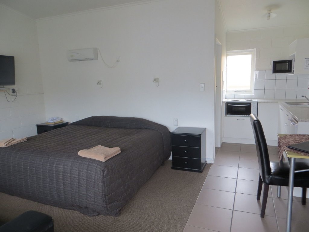 Фото Central Court Motel