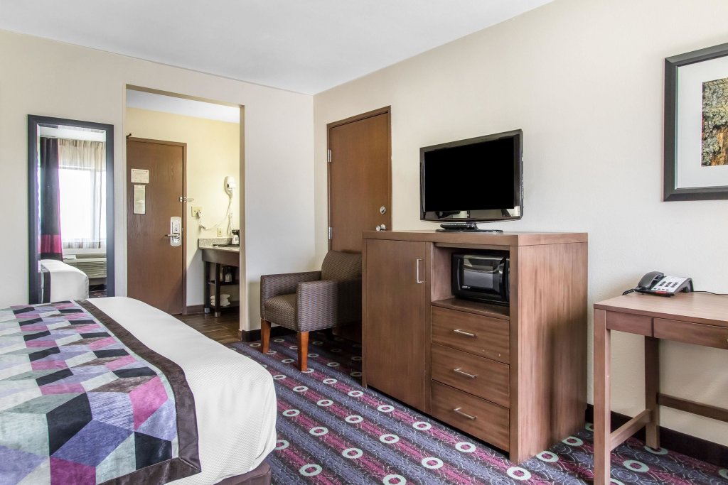 Фото Comfort Inn Midtown