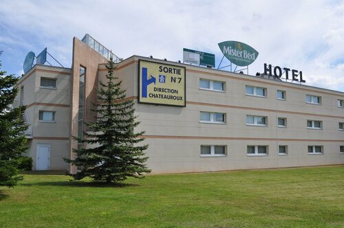 Гостиница HotelF1 Bourges le Subdray