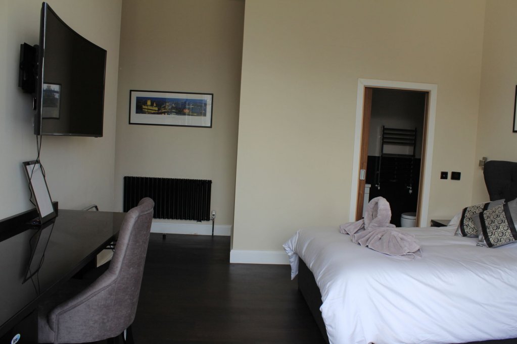 Фото Cedars Guest House