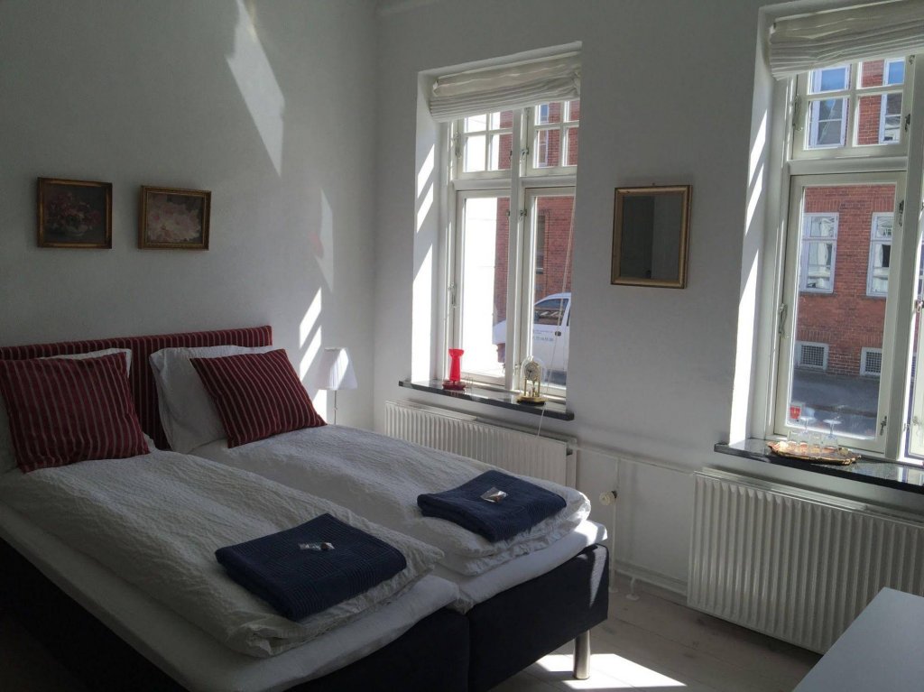 Фото Sweethome Guesthouse