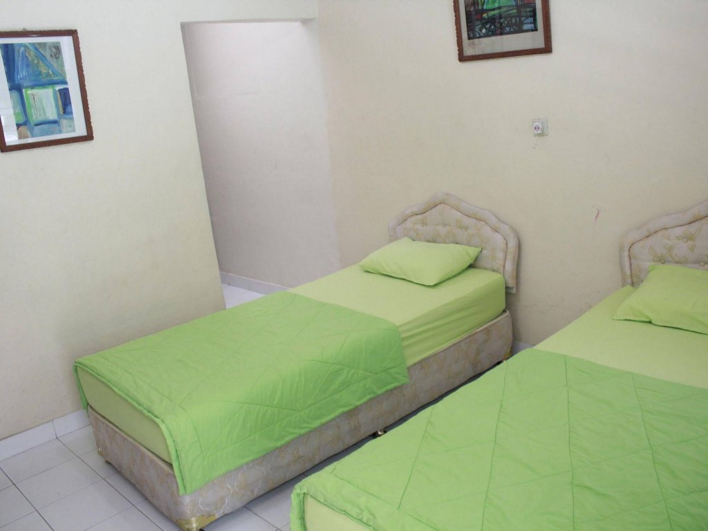 Фото Hotel Perwita Sari