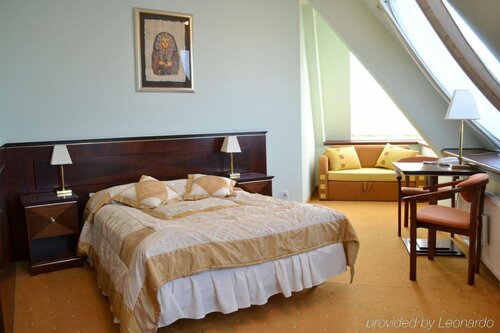 Гостиница Piramida Park Hotel And Wellness в Тыхы