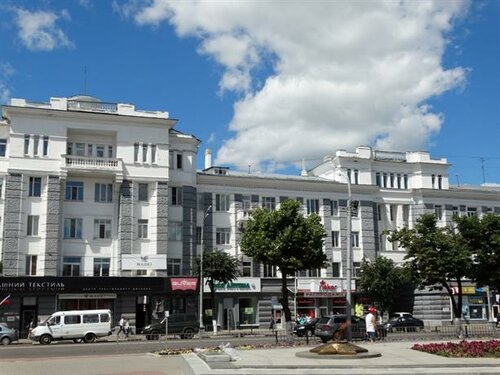 Maxim площадь мира 3 орел фото