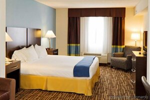 Гостиница Holiday Inn Express & Suites Greenville - Downtown by Ihg