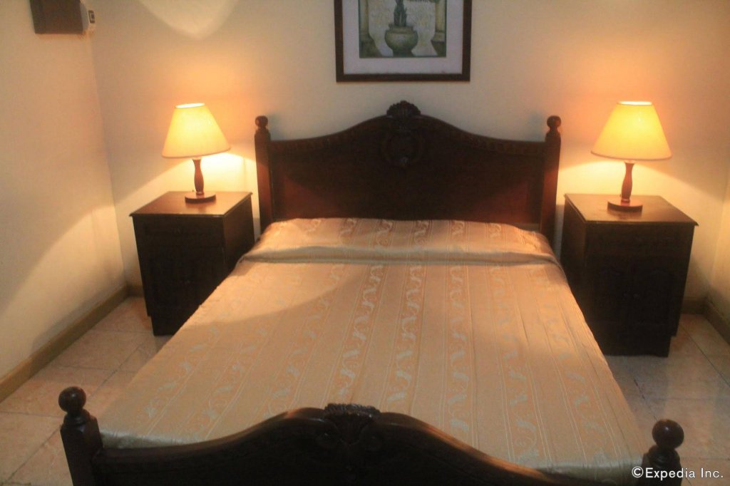 Фото Casa Micarosa Hotel and Residences by RedDoorz