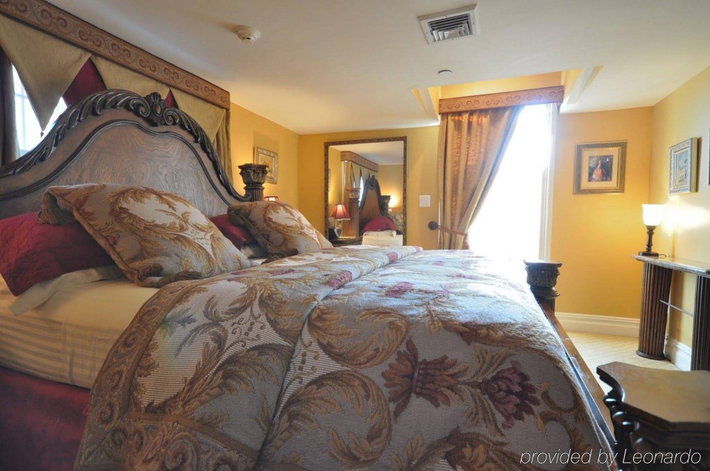 Фото Atlantis Inn Hotel