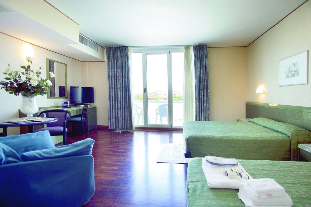 Фото Hotel Royal