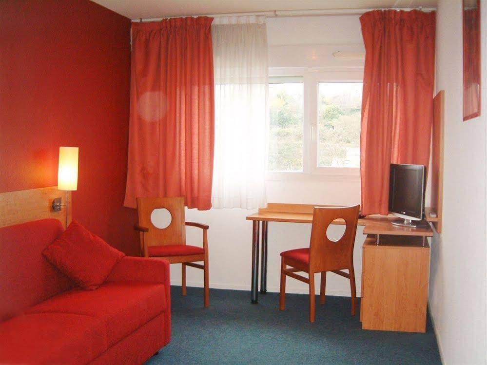 Фото Aparthotel Séjours & Affaires Lamartine